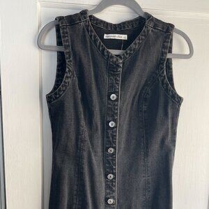 The A&F Mara Vest Midi Dress